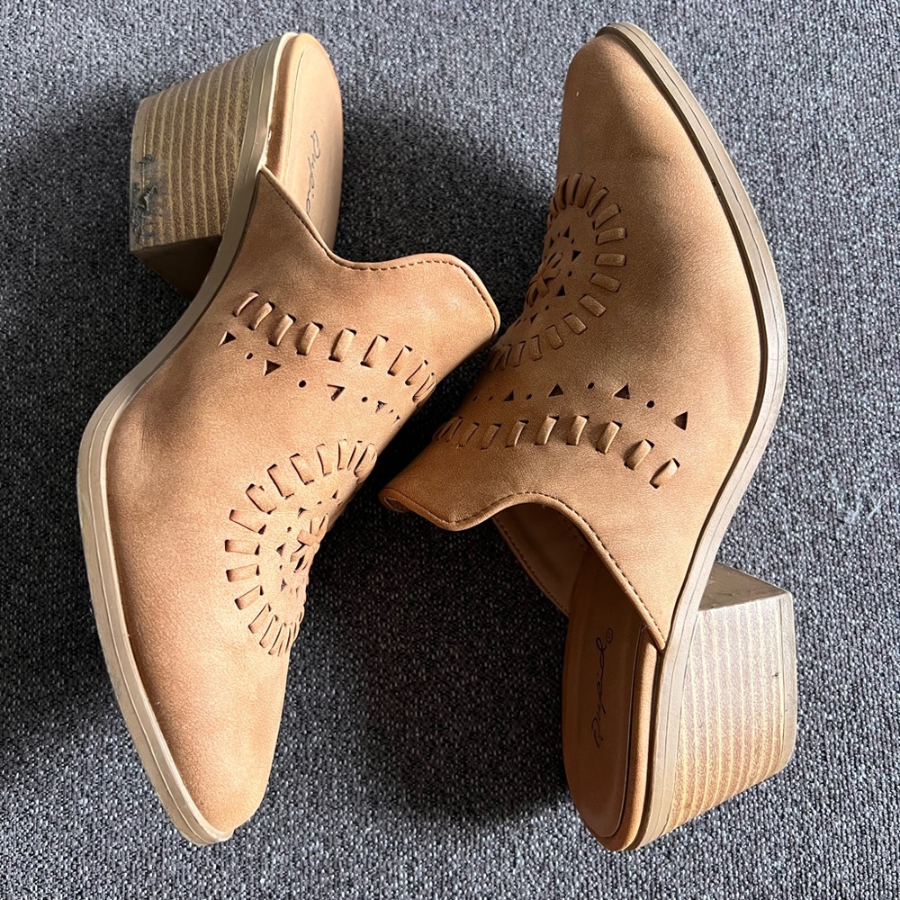 Tan Women's Slip-On Mules
